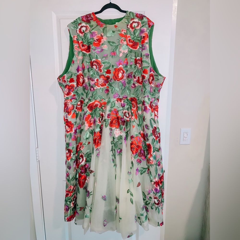 Jessakae Georgina Dress 5X Embroidered Floral Midi Retail $250